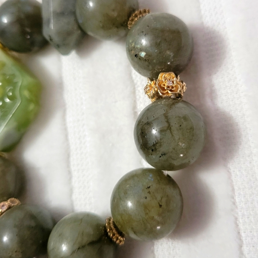 🎋Xiu Jade Rabbit Labradorite Bracelet - Picture 7 of 16
